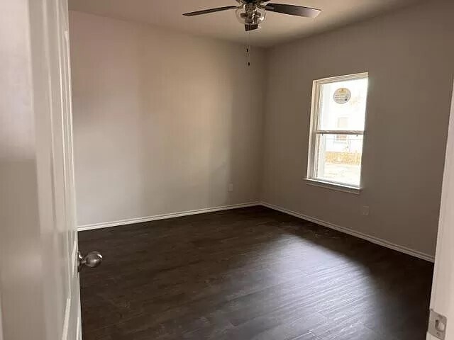 Primary Photo - 1040 Hillburn Dr