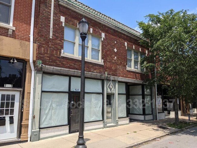 Building Photo - 7615 S Broadway
