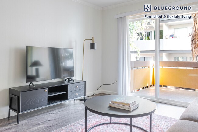 Foto del edificio - 141 Wellesley Cres