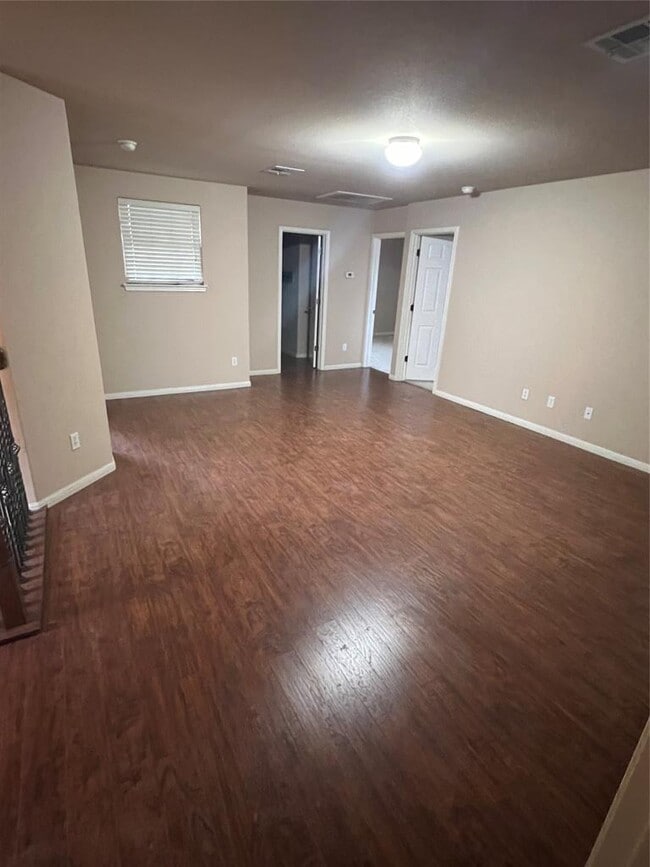 Building Photo - 30003 Bumble Bee Dr