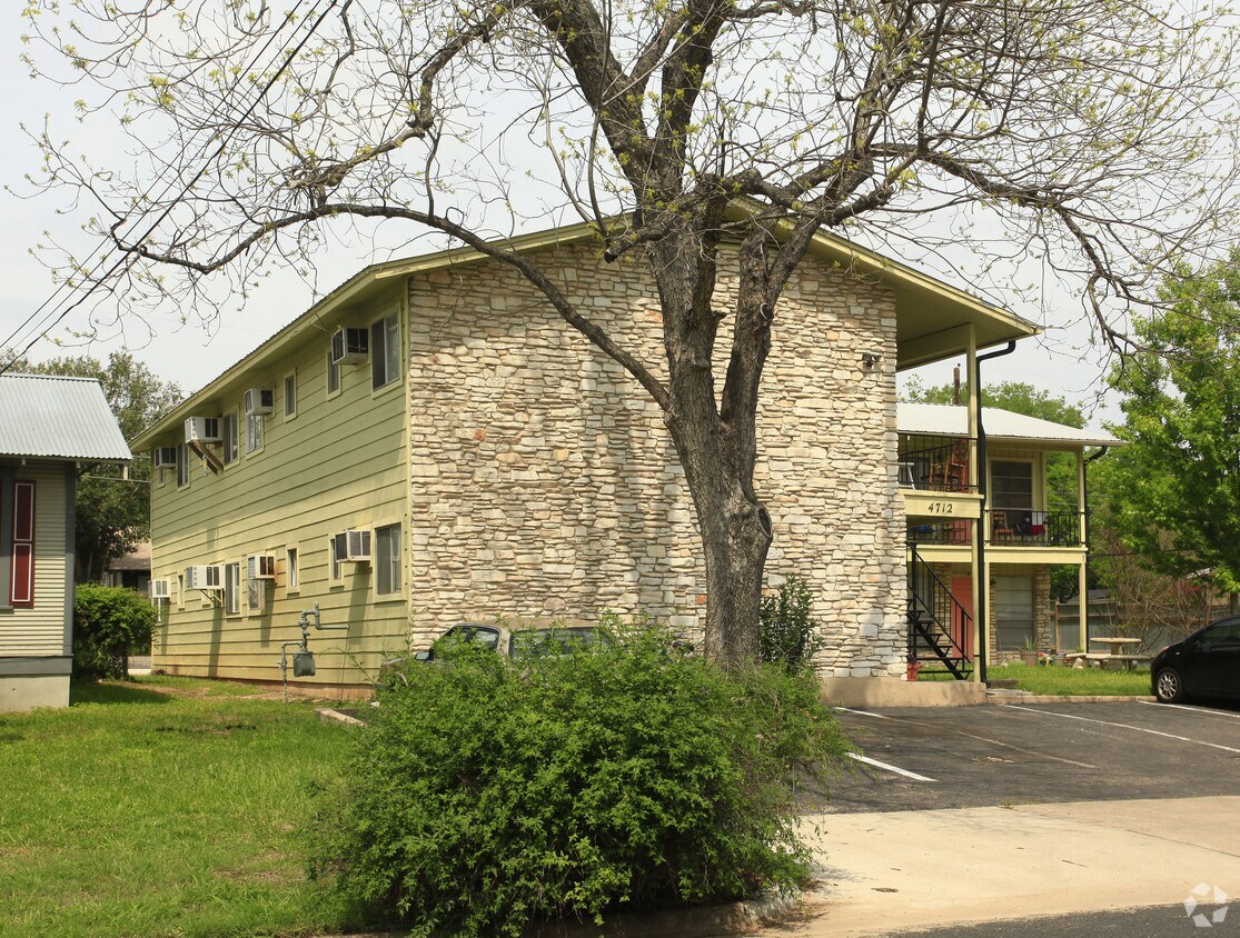 Building Photo - Hamilton Properties