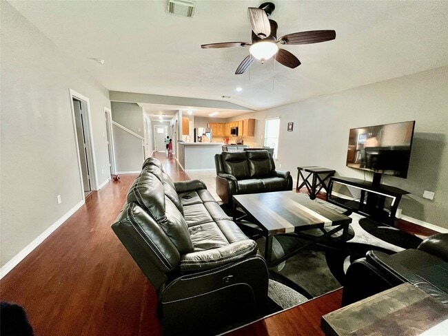 Foto del edificio - 9610 Serenata Ct