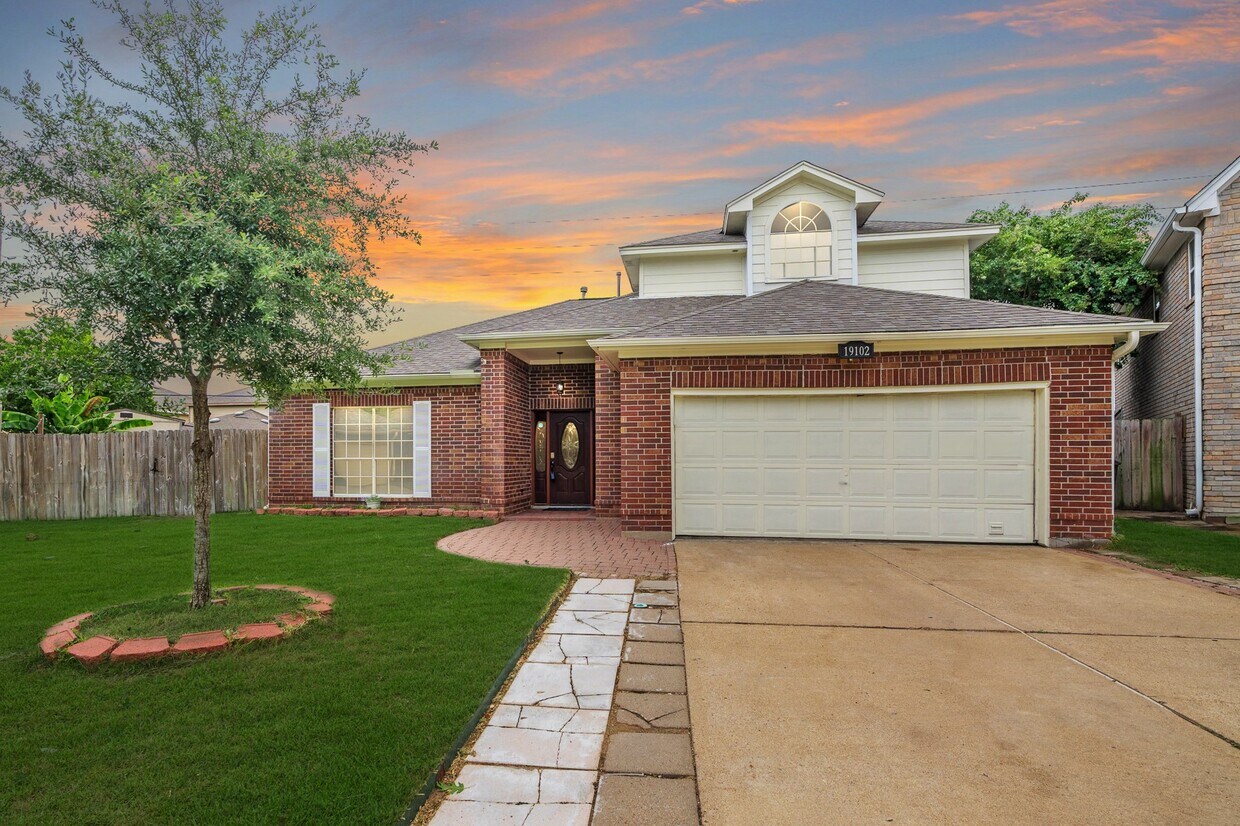 Foto principal - 19102 Lookout Mountain Ln
