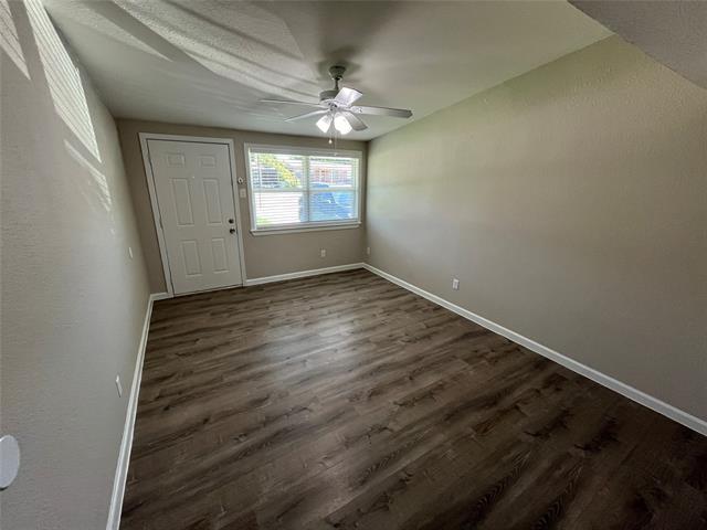 Foto del edificio - 623 E Miller Rd