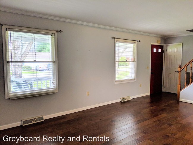 Building Photo - 3 br, 2 bath House - 43 Beech Glen Drive