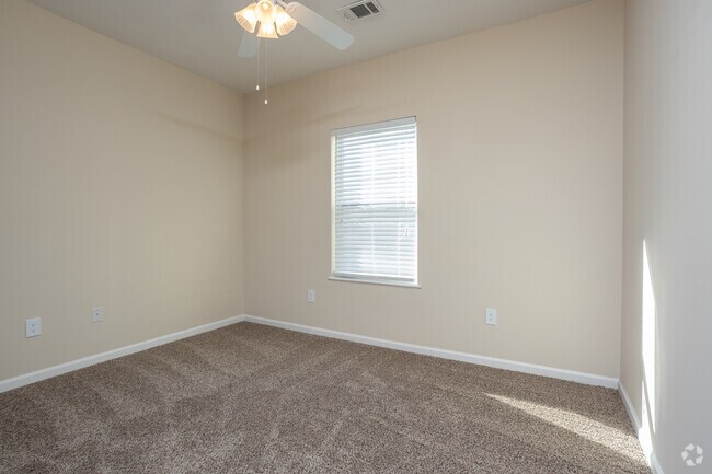 3BR, 2BA - 1,332SF - Legacy Apartment Homes