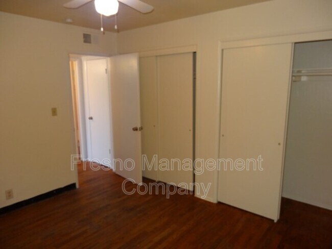 Foto del edificio - 4144 E White Ave