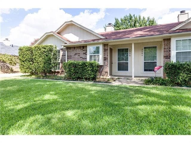 Building Photo - 2906 Penny Ln