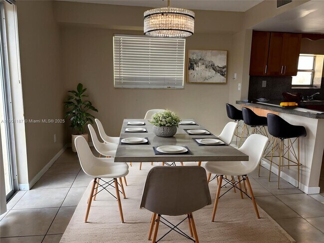 Foto del edificio - 6541 SW 41st Ct