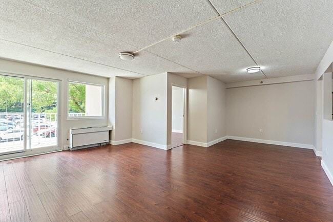 Foto del edificio - 200 Cove Way