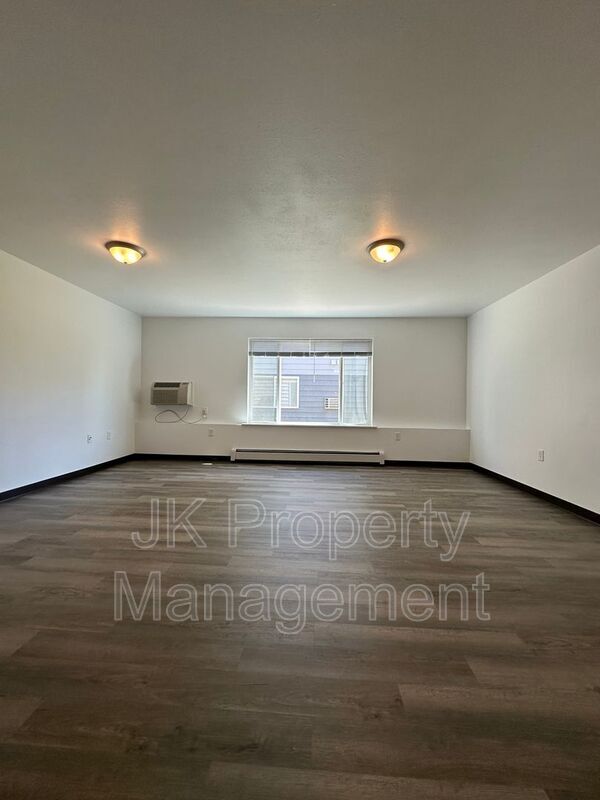 Foto del edificio - 5000 4th Ave N