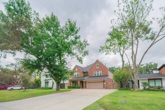 Building Photo - 1415 Sue Barnett Dr