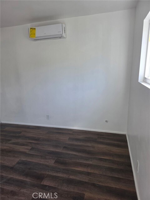 Foto principal - 928 W Angeleno Ave