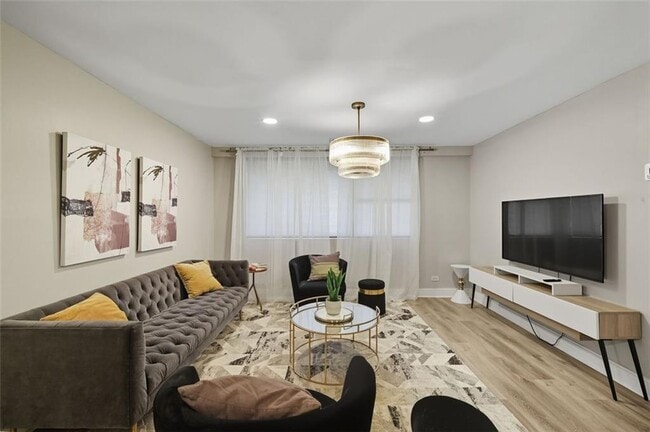 Foto del edificio - 3645 Peachtree Rd NE