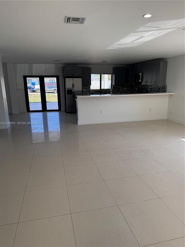 Foto del edificio - 3252 SW 132nd Ave
