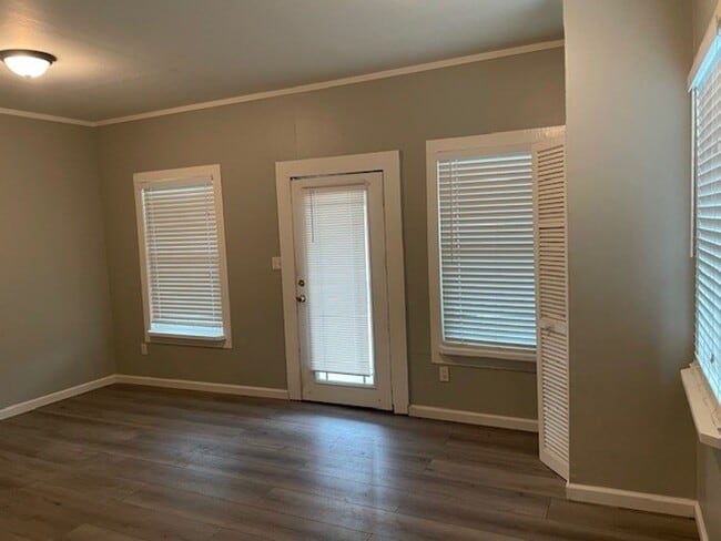 Foto del edificio - Newly remodeled, one-bedroom, one-bathroom...