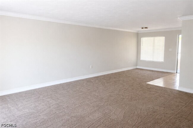 Building Photo - 1830 Maravilla Ave