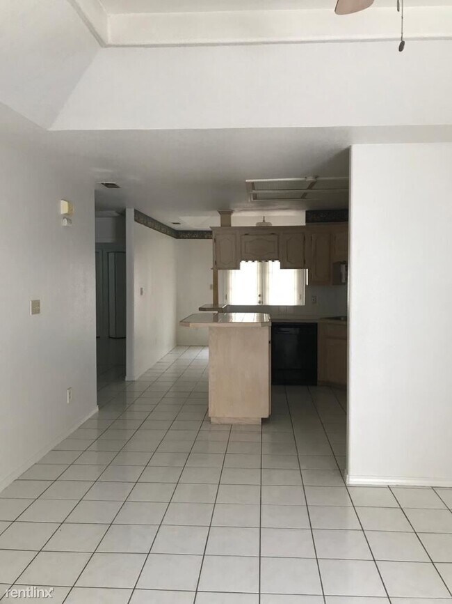 Foto del edificio - 2 br, 2 bath  - 6700 N 7th Ct