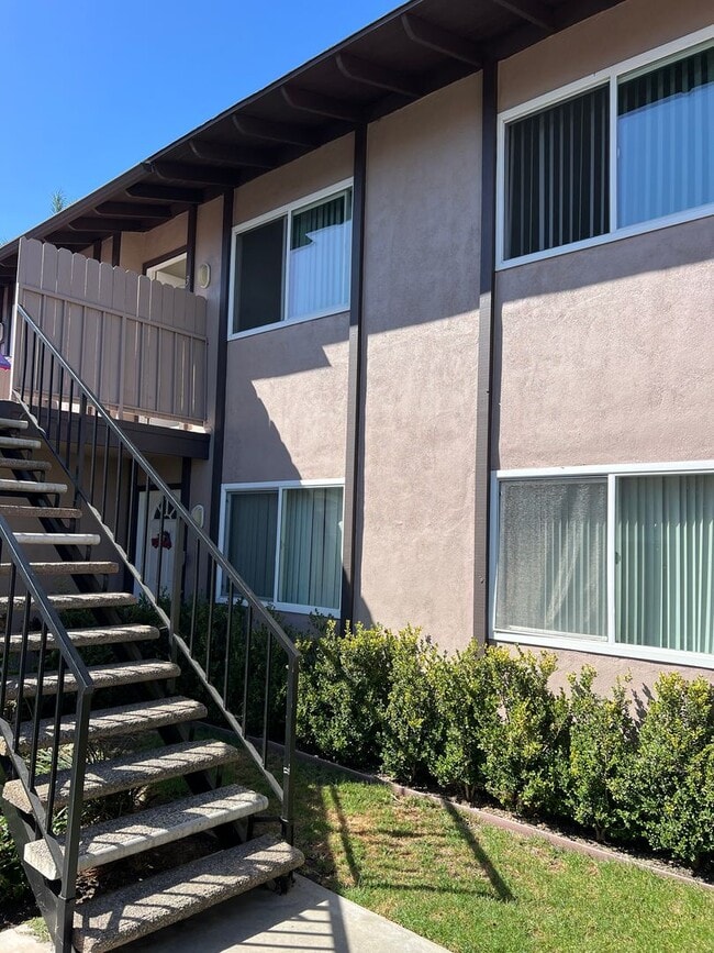 Building Photo - 18381 Patterson Ln