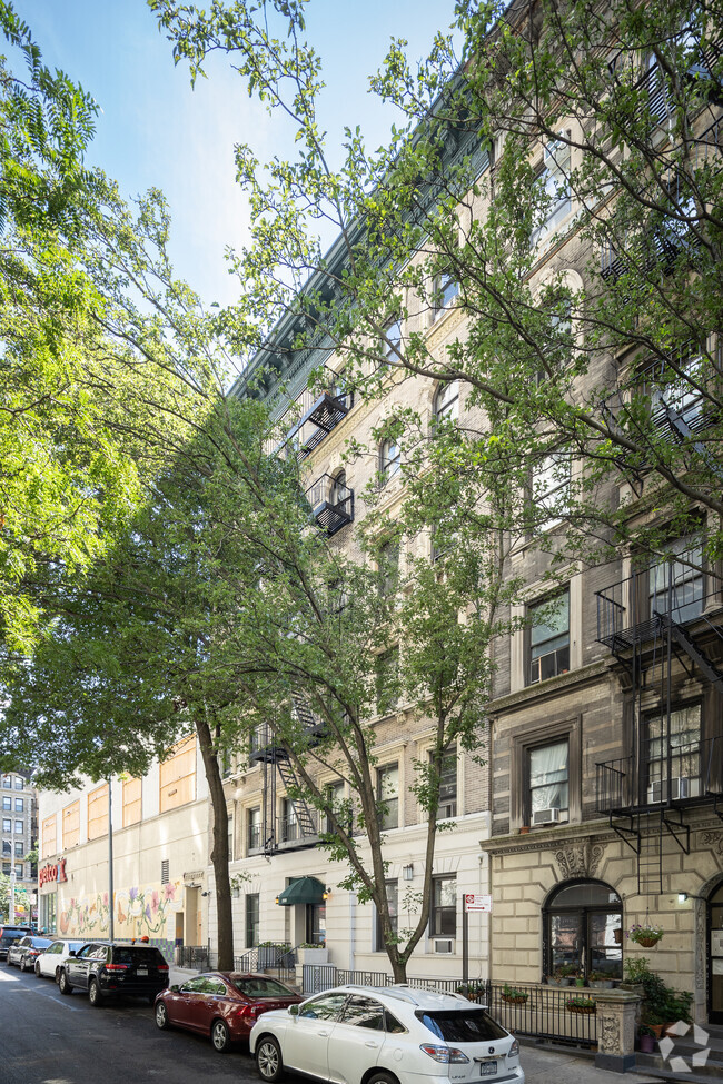 Building Photo - 288-290 W 92nd St