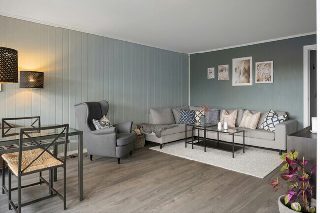 Foto del edificio - 5495 Hampton Ct