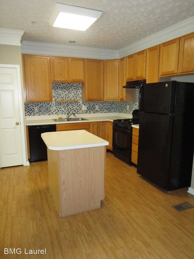 Building Photo - 3 br, 2.5 bath House - 8388 Frostwood Drive