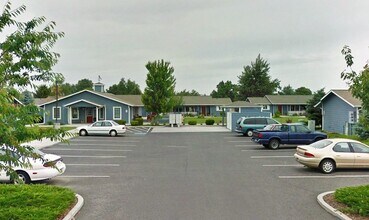 Building Photo - 310 Klickitat St