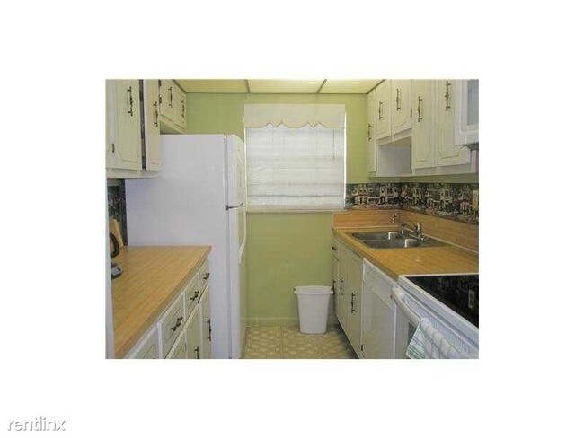 Foto del edificio - 14300 Nesting Way