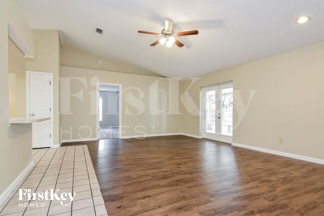 Foto del edificio - 3818 Forest Park Pl
