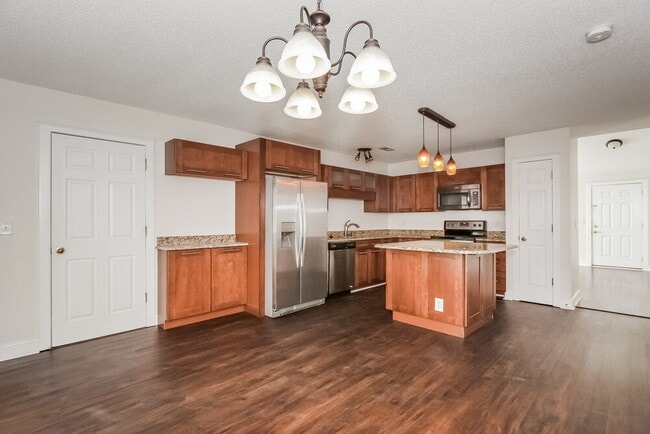 Building Photo - 13438 Glencreek Ln