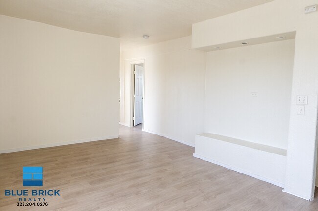 Foto del edificio - 1401 W 53rd St