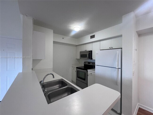 Foto del edificio - 15480 SW 284th St