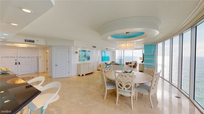 Foto del edificio - 3 br, 3 bath Condo - 17555 Collins Ave Apt...