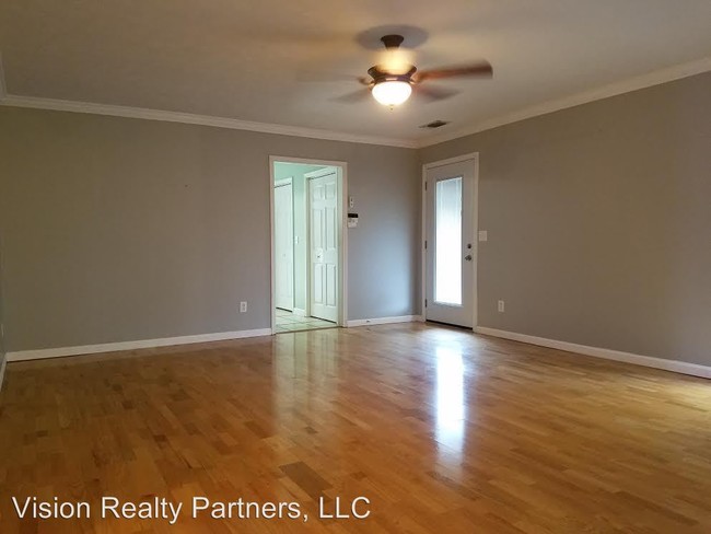 Building Photo - 117 Brookhaven Dr
