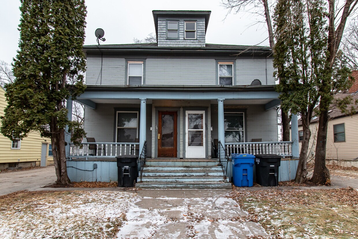 918 12th Ave N, Fargo, ND 58102 House Rental in Fargo, ND
