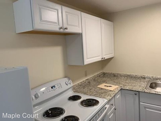 Foto del edificio - 2440 E 8th St