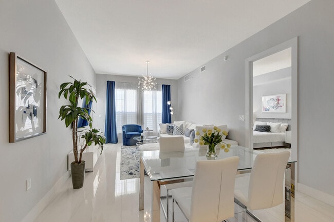 Foto del edificio - 155 E Boca Raton Rd