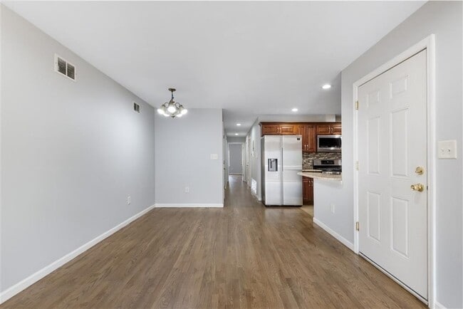 Building Photo - 150 Congress St