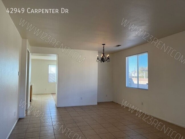 Foto del edificio - 42949 Carpenter Dr