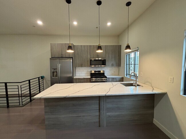 Foto del edificio - 2431 N Hancock St