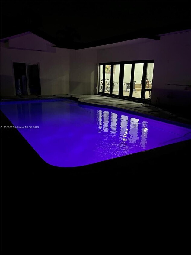 Foto del edificio - 8531 SW 16th Ter