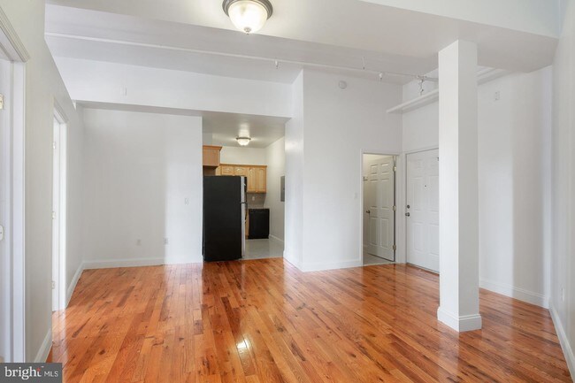Building Photo - 1021 Ridge Ave