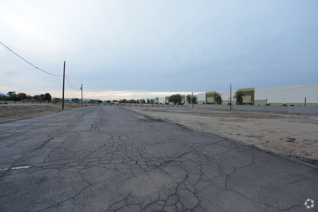 Building Photo - Rosewood-Phoenix