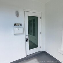 Building Photo - 809 NW 30th Ct
