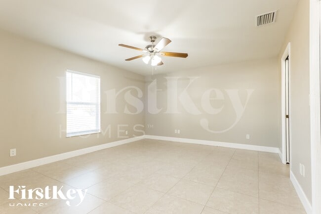 Foto del edificio - 2031 NE 9th Pl