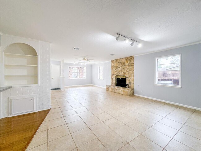 Building Photo - 12602 Drumwood Ln