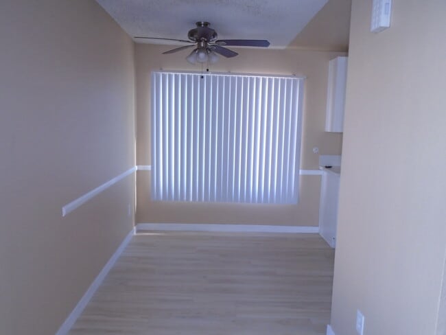 Building Photo - Stonewood Apartments