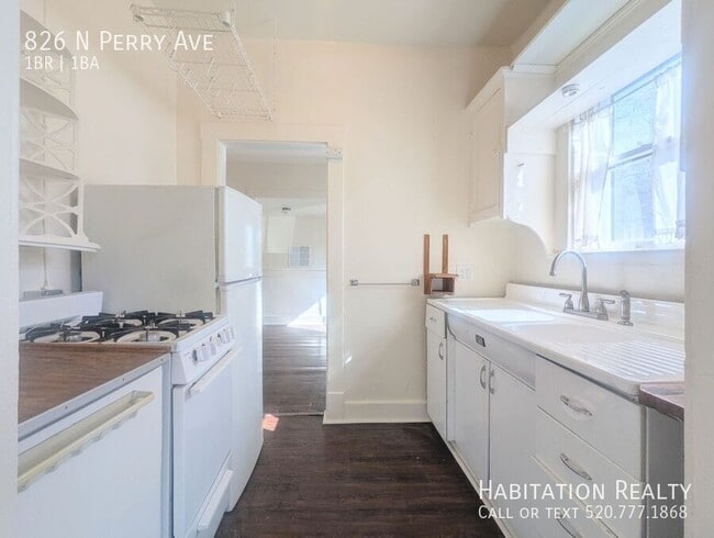 Foto del edificio - 826 N Perry Ave