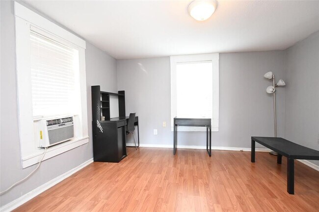 Foto del edificio - 5212-5212 Leeland St