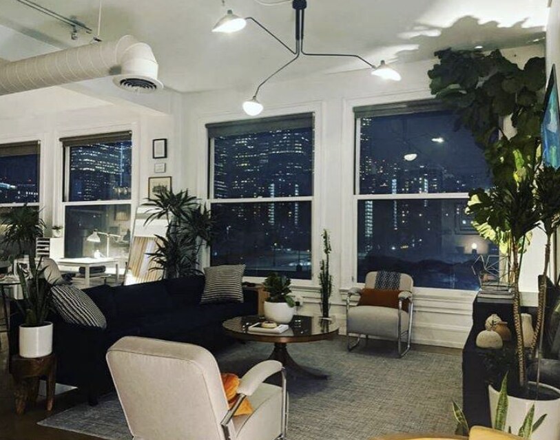 Foto principal - 108 W 2nd St